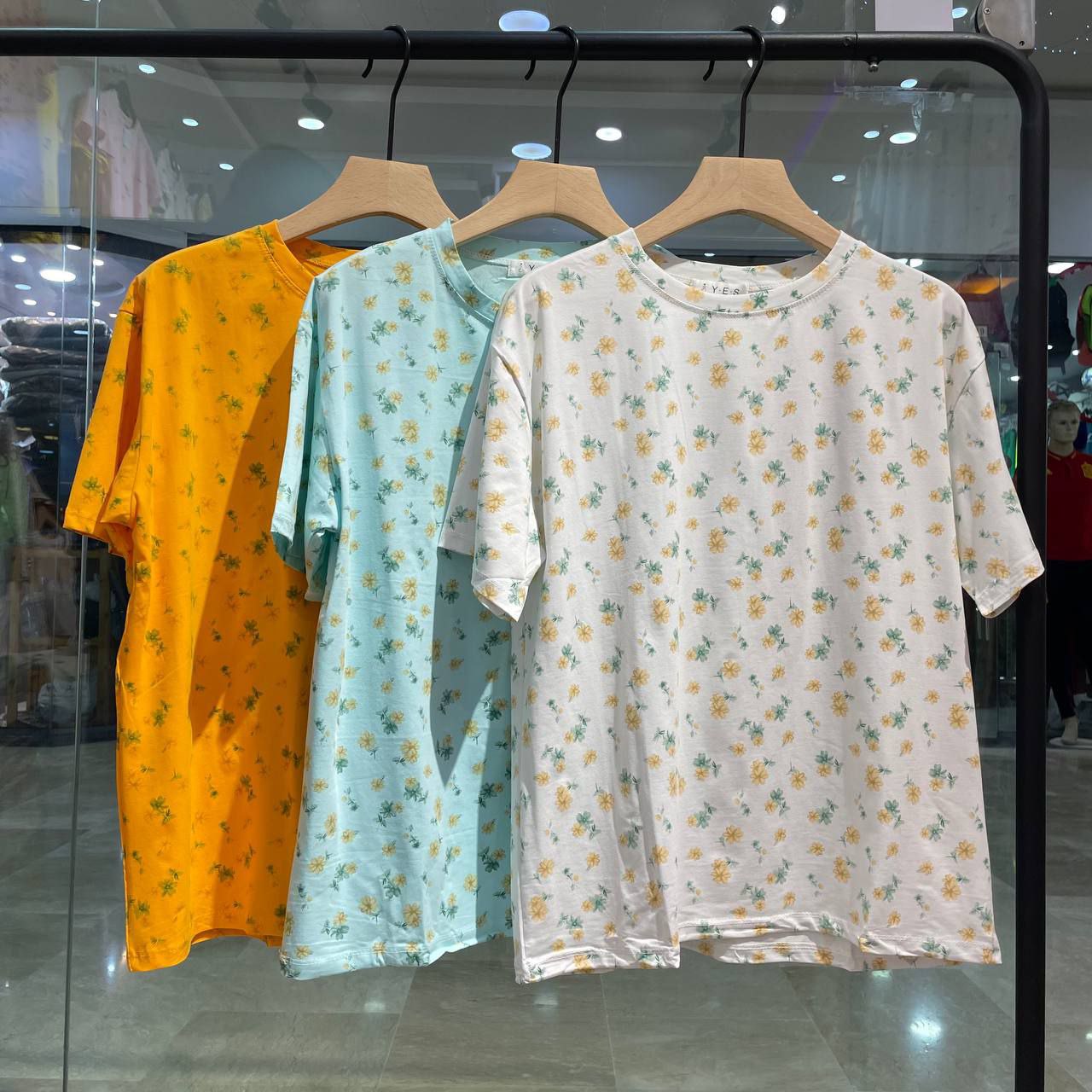 تیشرت نخ پنبه چاپی زنانه Y.E.S کد 163