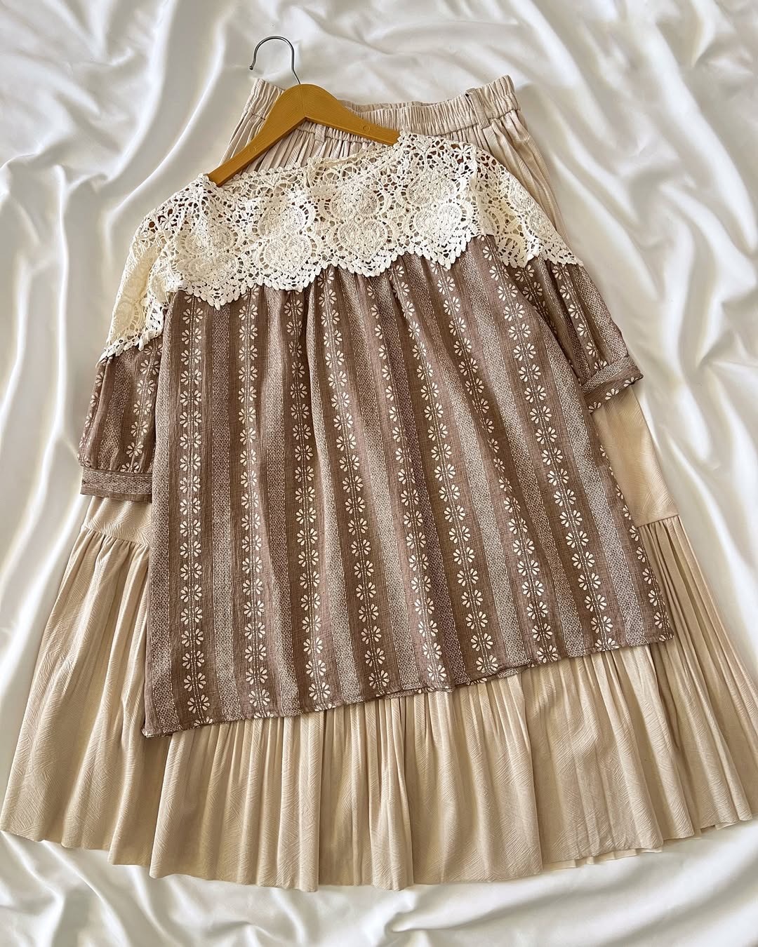 بلوز بالا گیپور زنانه کد 345 