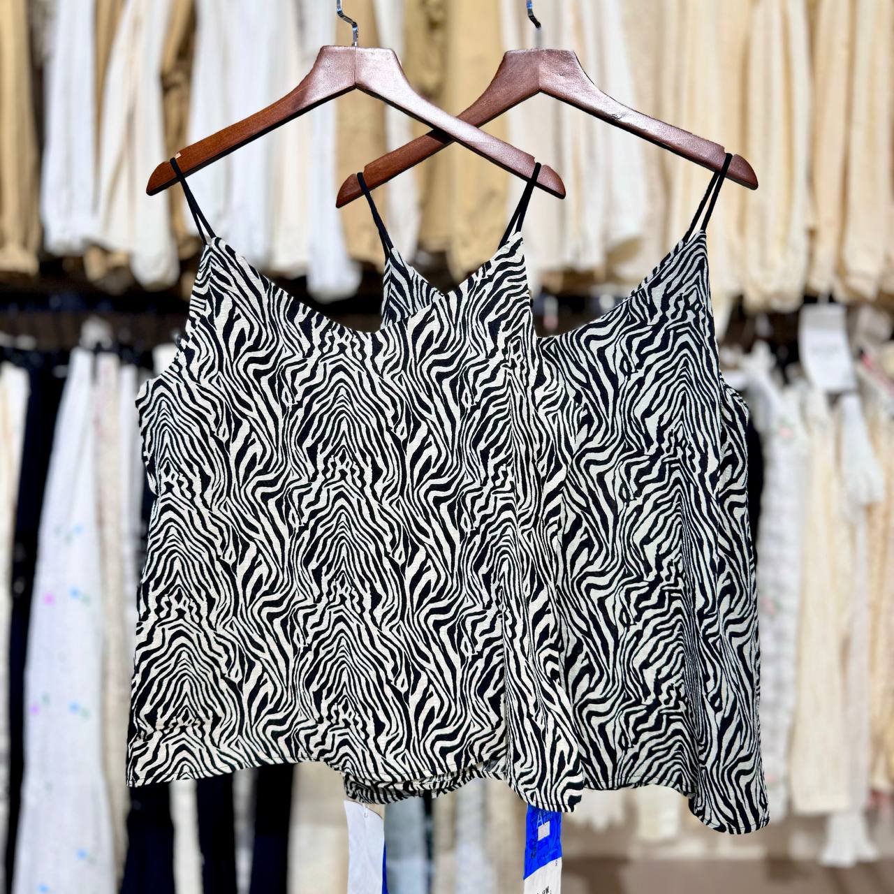 تاپ نخی زبرا کد 497